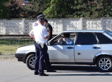 ГИБДД в Сальске организовало «мобильную приёмную»