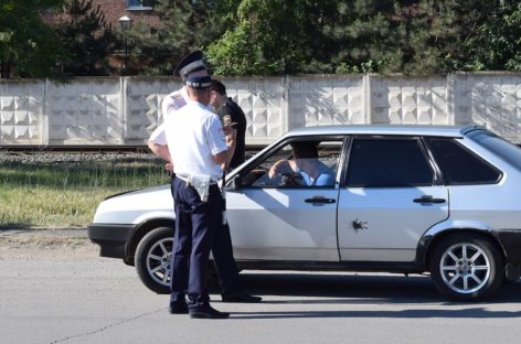 ГИБДД в Сальске организовало «мобильную приёмную»