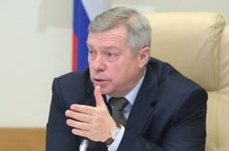 Василий Голубев внес в Законодательное Собрание законопроект о сохранении региональных льгот до выхода на пенсию
