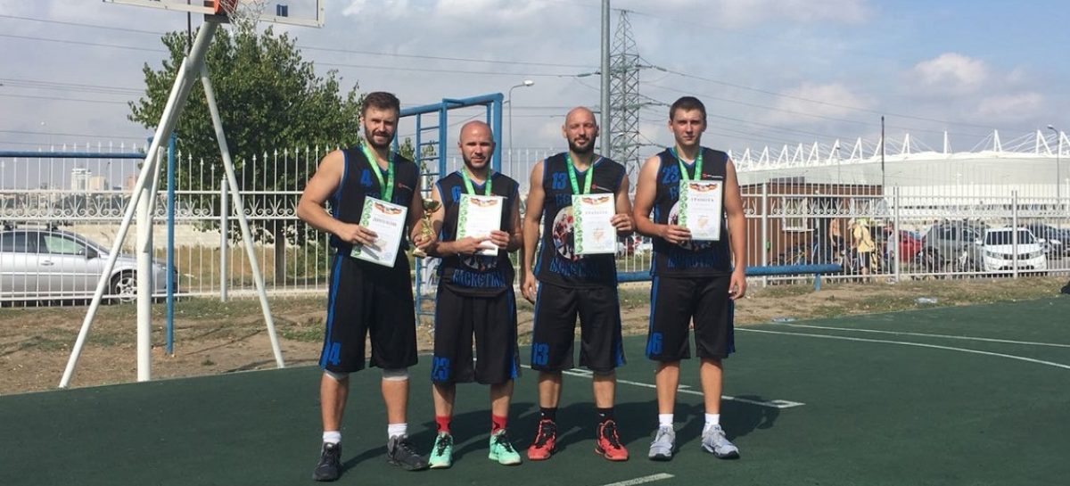 Cтритбольная и волейбольная команды Сальска стали призерами Спартакиады Дона