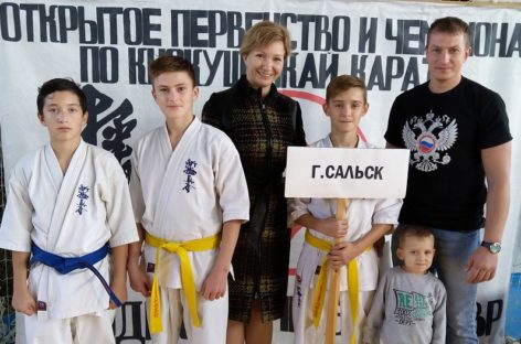 Каратисты успешно представили Сальск в Песчанокопском