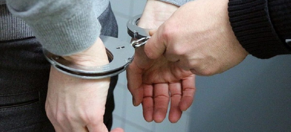 Сальские транспортные полицейские из незаконного оборота изъяли наркотическое средство