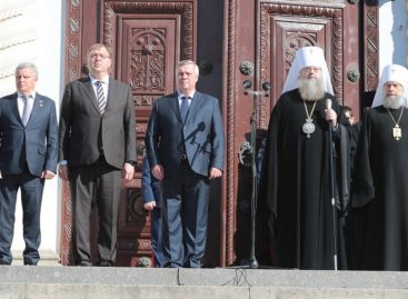 Глава Дона наградил лучшие кадетские корпуса региона