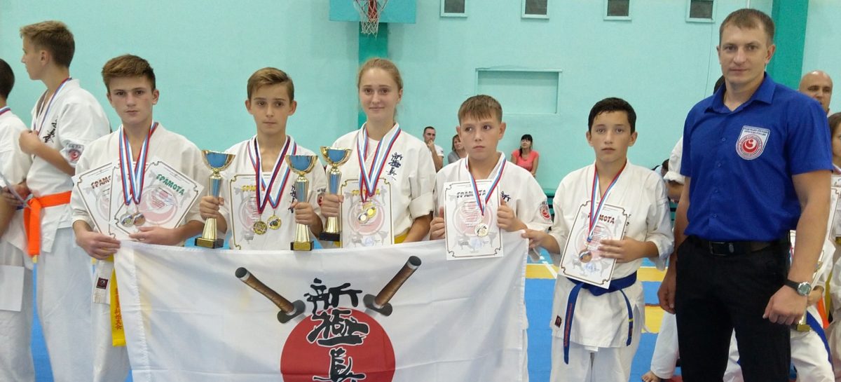 Каратисты из Сальска сразились в Новочеркасске