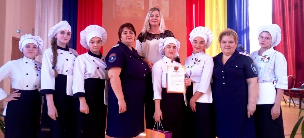 «Смак» против «Девчат»: сальские студентки готовят лучше азовских!