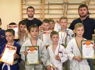 Выступили на все десять: сальские дзюдоисты показали себя в Целине
