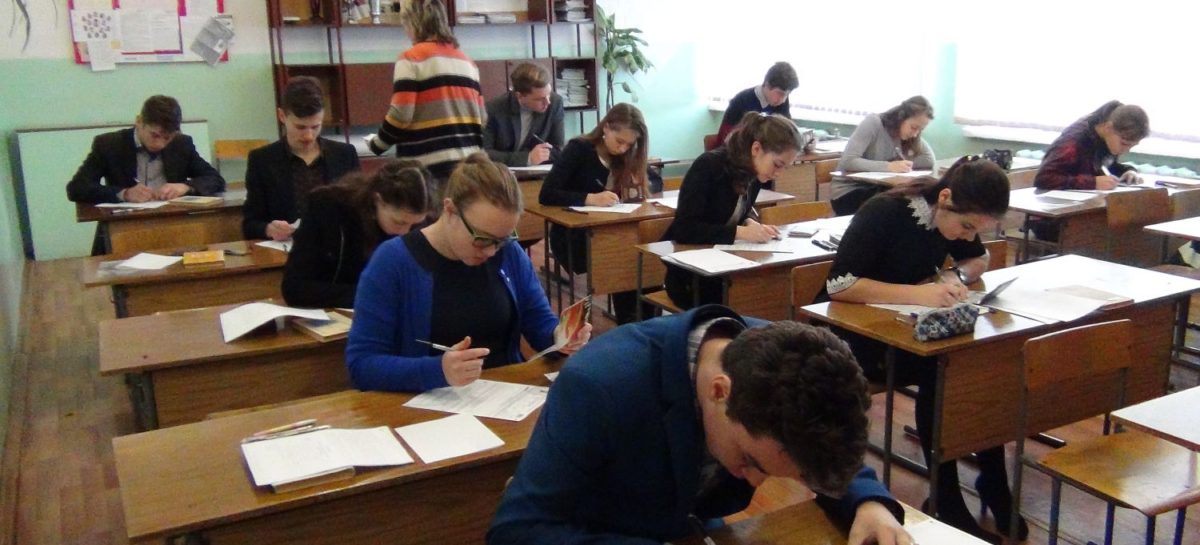 Выпускники школ Сальского района готовятся к итоговому сочинению