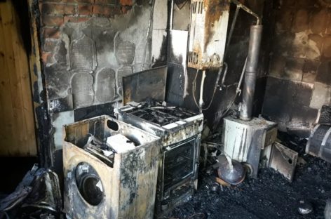Из-за короткого замыкания в Сальске чуть не сгорел дом