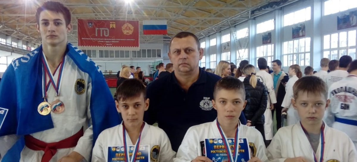 На ковре — «Боец»: сальские рукопашники показали себя в Шахтах