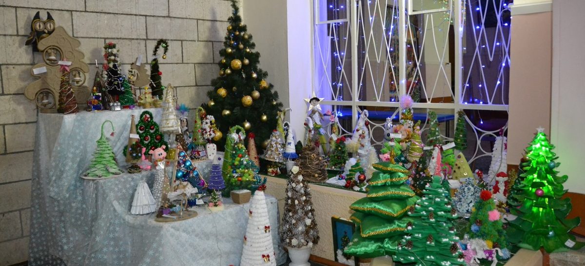 Made in Salsk: дизайнерские елки ручной работы смотрите в РДК
