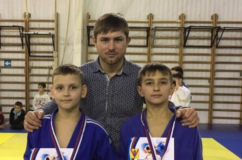 Сальские дзюдоисты добыли два «серебра» в станице Павловской