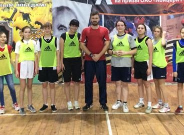Сальск сильнее или Гигант? Первая школа или ДЮСШ? Кто стал лучшим на 24-м антинаркотическом марафоне