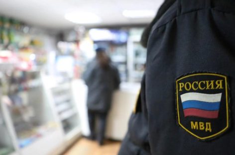 Директор сетевого магазина заявил на сотрудника