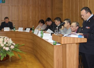 Какие изменения будут внесены в муниципальный бюджет, обсудили сальские депутаты