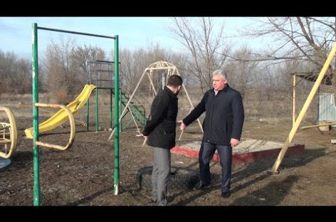 На Заречье детская площадка, построенная жителями, пострадала от рук вандалов