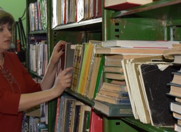 Сальчан приглашают принять участие в благотворительном сборе книг