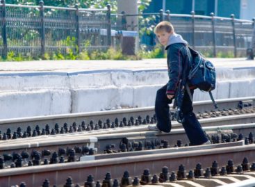 «Берегись поезда!»: в Сальском районе полиция борется с «зацеперами» и детским травматизмом
