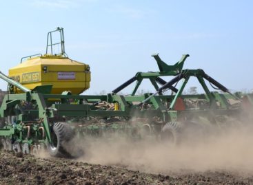 Аграрии Сальского района приступили к весеннему севу