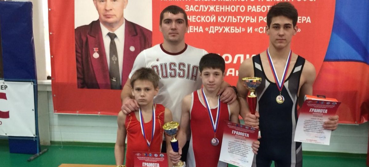 Борцы из Гиганта успешно выступили на Всероссийском турнире в Тамбове
