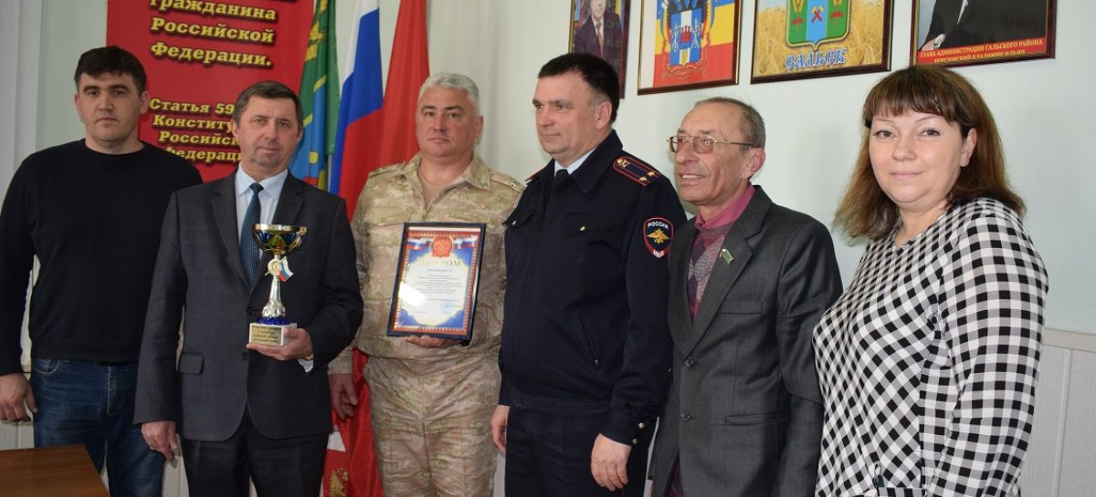 Сальский военкомат вновь завоевал кубок по результатам призывной кампании