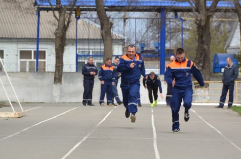 Сальские спасатели подтвердили квалификацию
