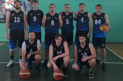 Сальчане продолжают болеть за баскетболистов в ДЮСШ