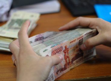 На семь лет лишилась свободы бывший сотрудник расчётного центра образования Сальского района