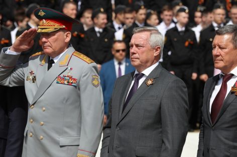Глава Дона почтил память павших в годы Великой Отечественной войны