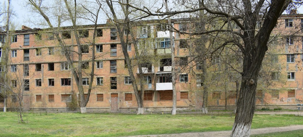 Аварийный дом в Сальске могут снести через суд
