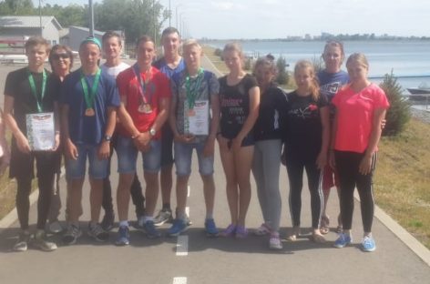 Сальские гребцы выступили на юношеских играх Дона