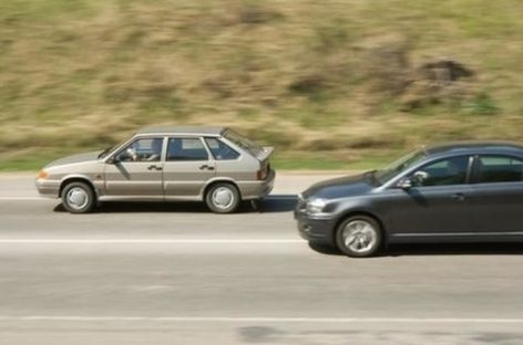 Не занимайте левую полосу! — обращаются к сальским автомобилистам сотрудники дорожной полиции