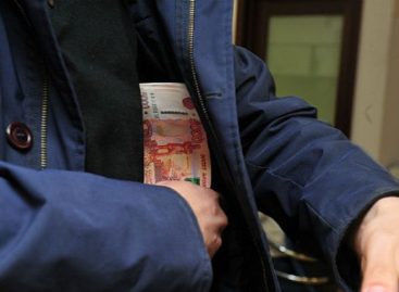Из пивбара в Сальске ночью украли деньги
