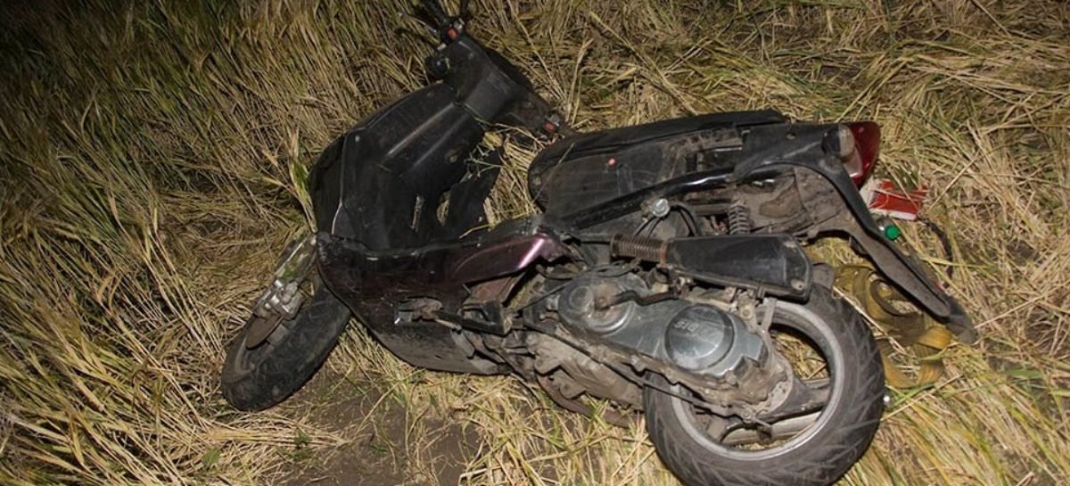 В Новом Егорлыке в ДТП пострадали скутеристка и её пассажирка