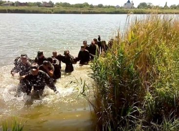 Сальские казаки берет носить достойны