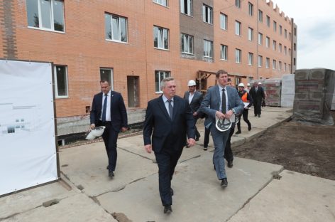 В Азовском районе завершат реконструкцию геронтологического учреждения