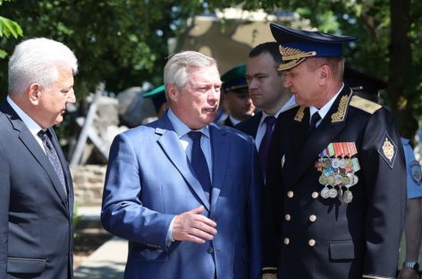 Василий Голубев почтил память защитников рубежей Отечества