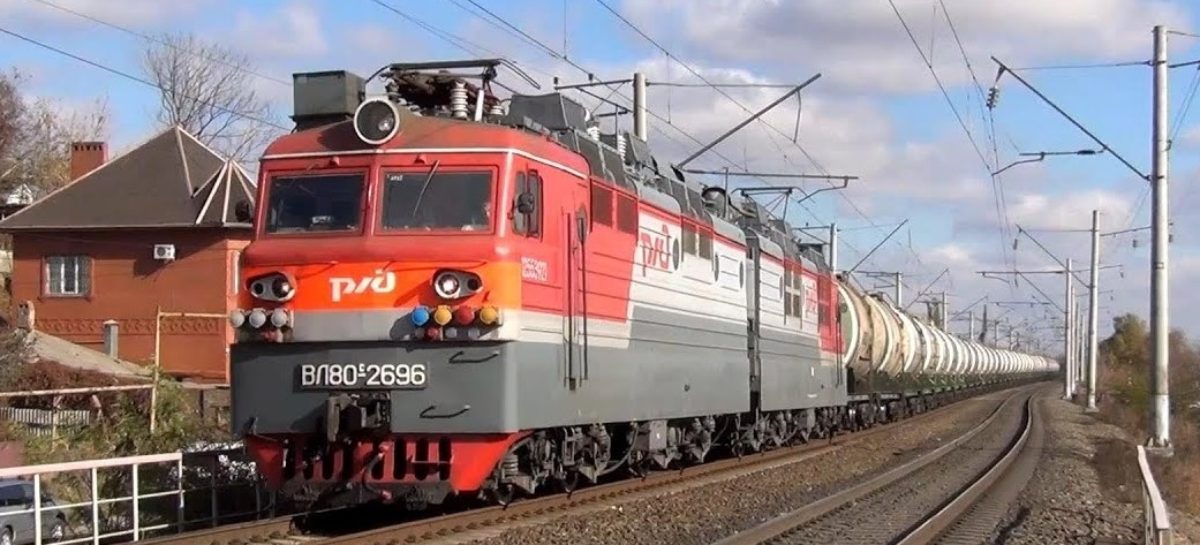 Годовой объем перевозок грузов по железной дороге превысил 30 млн тонн