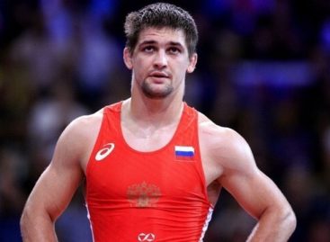 Дончане завоевали две медали по греко-римской борьбе