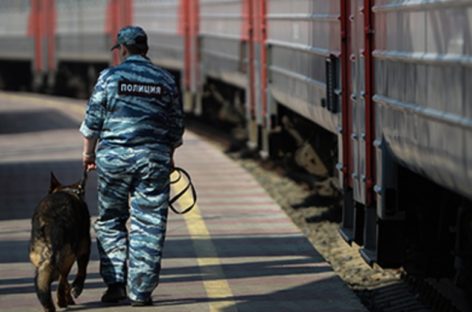 В Сальске сотрудники транспортной полиции раскрыли кражу, совершенную в пассажирском поезде