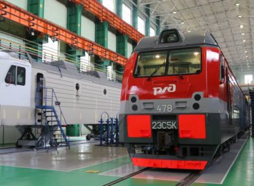 Донское предприятие построит 23 электровоза и 89 локомотивов