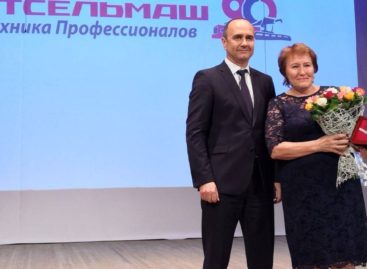 За 90 лет работы «Ростсельмаш» выпустил более 2,8 млн единиц уборочной техники