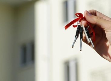 На Дону на обеспечение жильем детей-сирот в 2019 году выделено 1,2 млрд рублей