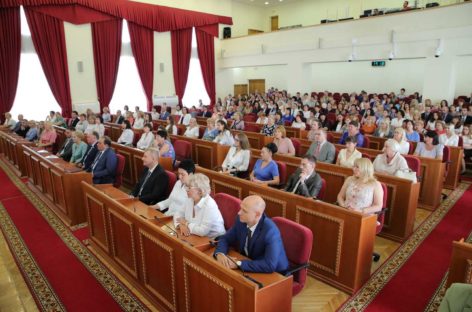 Василий Голубев поручил подготовить предложения о передаче ряда налогов на муниципальный уровень