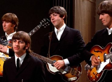 Минкульт рекомендует: песни «ABBA», «The Beatles», «Queen» и Окуджавы вошли в «культурный норматив» школьника