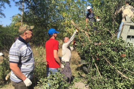 В Сальске дорога к домам офицерского состава стала безопаснее