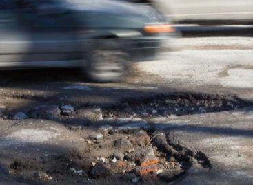 Прокуратура заставила комитет транспорта отремонтировать опасный участок трассы «Волгоград — Котельниково — Сальск»