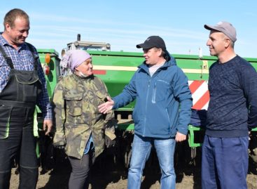 Труженики хозяйства «Дон-1» в Сандате завершили сев озимых культур