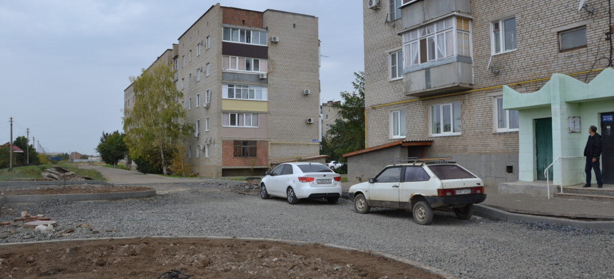 На улице Родниковой идёт большое благоустройство
