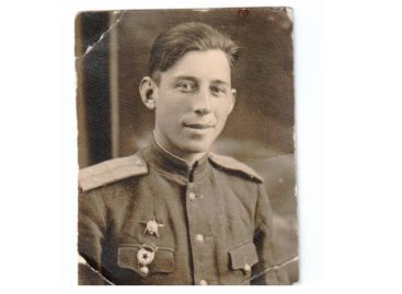 «Честь — важнее всего»: 100 лет исполнилось со дня рождения легендарного директора школы № 1 Василия Дадонова