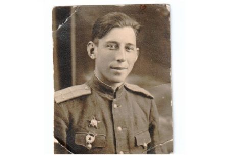 «Честь — важнее всего»: 100 лет исполнилось со дня рождения легендарного директора школы № 1 Василия Дадонова